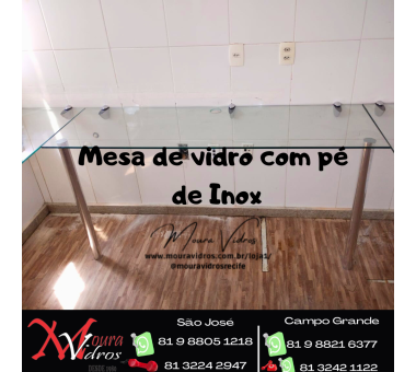 Mesa de vidro com pé de Inox